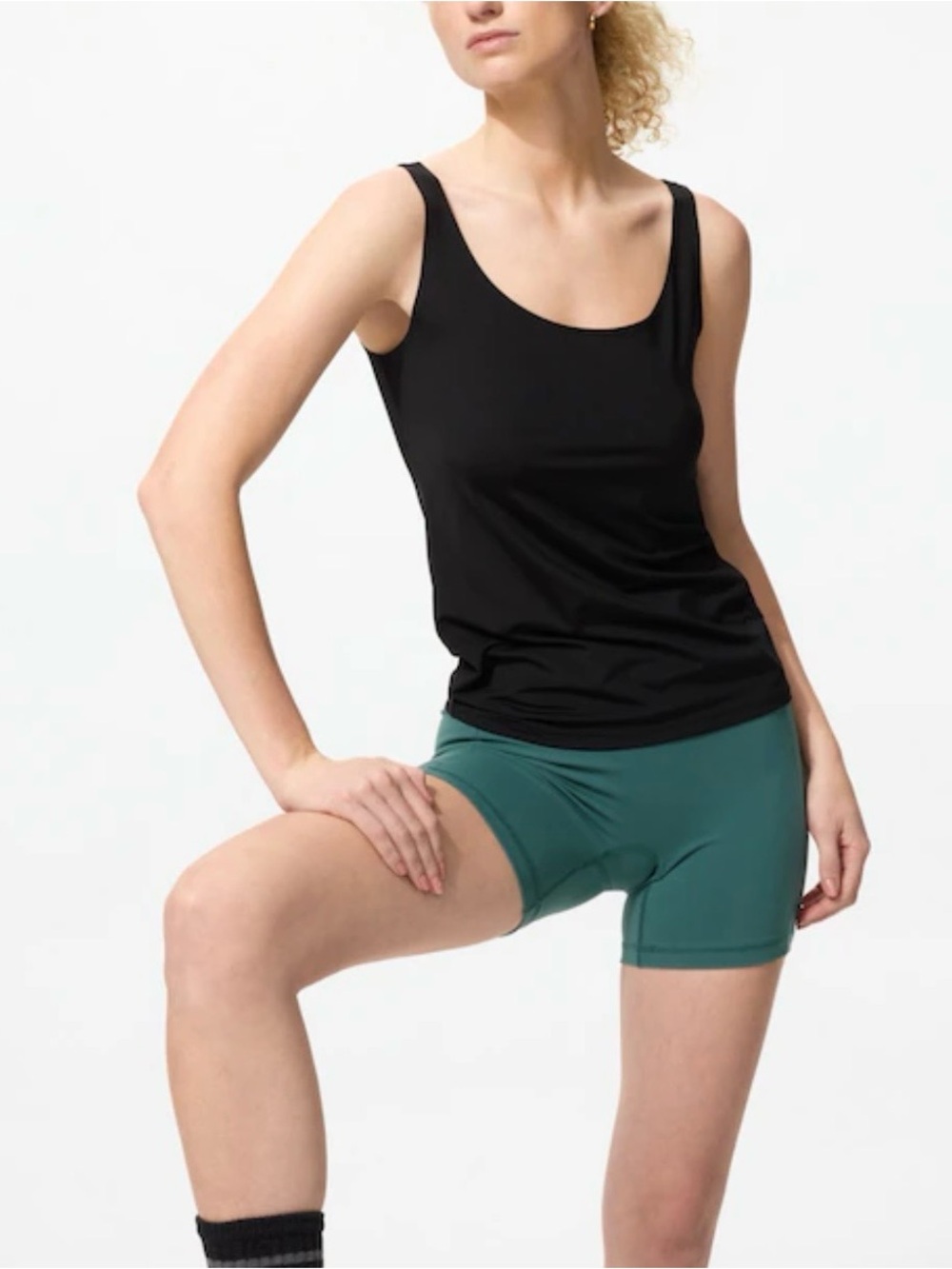 NWT Uniqlo AIRism Tank Top